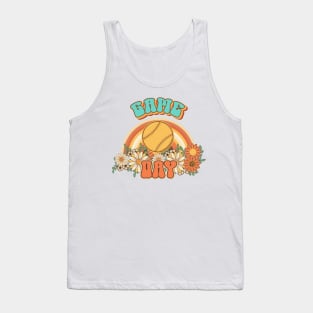 Groovy Baseball mom Retro game day gift for funny mother Vintage floral pattern Tank Top